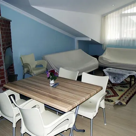 Apart-hotel Gurkan